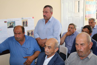 Vətəndaşlarla növbəti səyyar qəbul Kürdeldarbəyli kəndində keçirilib