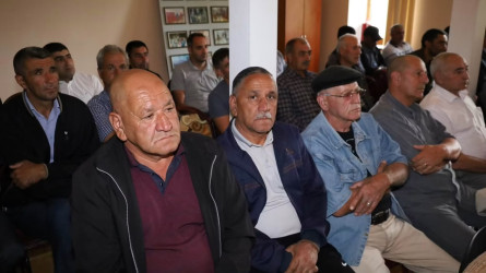 Vətəndaşlarla növbəti səyyar qəbul Əhən kəndində keçirildi