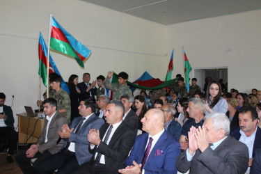 Şəhid Zaman Qarayevin adını daşıyan Qalınçaq kənd tam orta məktəbinin 100 illik yubileyi keçirilib