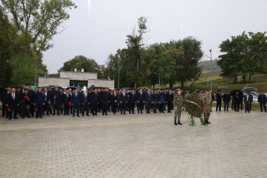 İsmayıllı rayonunda 27 Sentyabr-Anım Günü münasibətilə ölkəmizin ərazi bütövlüyü uğrunda canlarından keçmiş şəhidlərimizin əziz  xatirəsi yad edilib