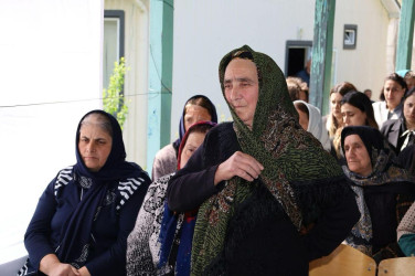 Vətəndaşlarla növbəti səyyar qəbul rayonun Gəndov kəndində keçirilib
