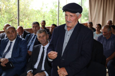 Vətəndaşlarla növbəti səyyar qəbul Bəhliyan kəndində keçirilib