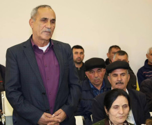 Vətəndaşlarla növbəti səyyar qəbul Gəraybəyli kəndində keçirilib