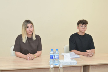 Elm və təhsil naziri Emin Əmrullayev İsmayıllı şəhərində sakinlərin müraciətlərini dinləyib.