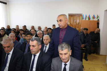 Vətəndaşlarla növbəti səyyar qəbul İsmayıllı şəhər 7 nömrəli tam orta məktəbdə keçirilib