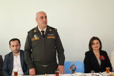 Rayon rəhbəri 1 nömrəli məktəbin kollektivi ilə görüş keçirib