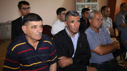 Vətəndaşlarla növbəti səyyar qəbul Əhən kəndində keçirildi