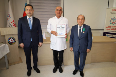 17 İyun – Tibb İşçilərinin Peşə Bayramı Günüdür