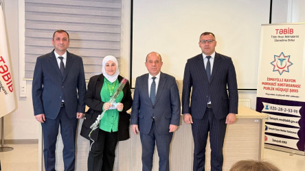 Görkəmli oftalmoloq-alim, akademik Zərifə xanım Əliyevanın doğum gününə həsr edilmiş “Nəsillərə nümunə ömür yolu” mövzusunda tədbir keçirilib