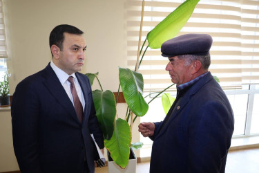 Vətəndaşlarla növbəti səyyar qəbul  İsmayıllı şəhər 4 saylə tam orta məktəbdə keçirilib