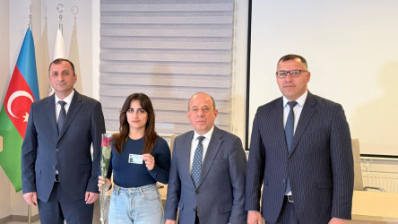 Görkəmli oftalmoloq-alim, akademik Zərifə xanım Əliyevanın doğum gününə həsr edilmiş “Nəsillərə nümunə ömür yolu” mövzusunda tədbir keçirilib