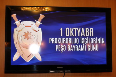 1 oktyabr - Prokurorluq işçilərinin peşə bayramı günüdür