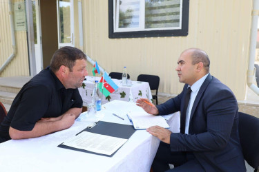 Vətəndaşlarla növbəti səyyar qəbul  rayonun Zərnava kəndində keçirilib