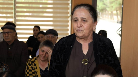 Vətəndaşlarla növbəti səyyar qəbul rayonun Olimpiya İdman Kompleksində keçirildi