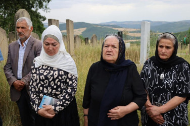 İsmayıllı rayonu Tircan kənd sakini, Vətən müharibəsi şəhidi Həsrətov Xəyal Əzim oğlunun doğum günü məzarı yanında anılıb
