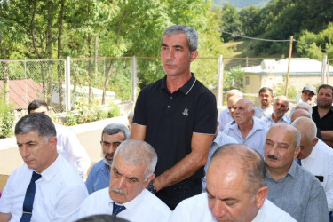 Vətəndaşlarla növbəti səyyar qəbul  rayonun Zərnava kəndində keçirilib