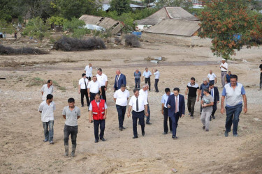 İsmayıllı İcra Hakimiyyətinin başçısı Nahid Bağırov Mollaisaqlı kənd sakinlərilə görüşdüb