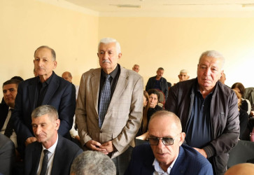 Vətəndaşlarla növbəti səyyar qəbul Qarakolluq kəndində keçirildi