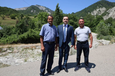 Vətəndaşlarla növbəti səyyar qəbul Mücü kəndində keçirildi