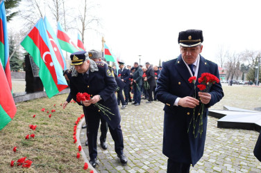 İsmayıllıda Xocalı soyqırımının 34-cü ildönümü ilə əlaqədar “Soyqırım abidəsi”i ziyarət olunub