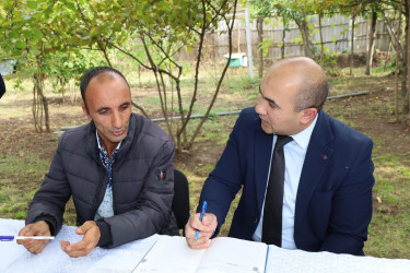 Vətəndaşlarla növbəti səyyar qəbul  rayonun Enişdibi kəndində keçirilib