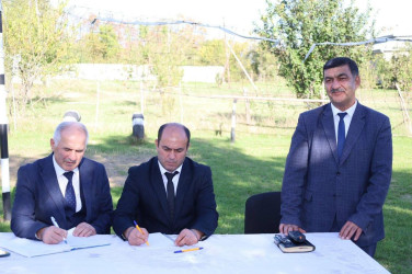 Vətəndaşlarla növbəti səyyar qəbul Zeyvə kəndində keçirilib