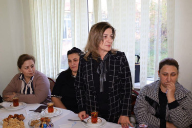 Rayon rəhbəri 1 nömrəli məktəbin kollektivi ilə görüş keçirib