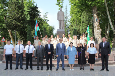 “Şahin” hərbi idman oyununun Mingəçevir şəhərində keçiriləcək final mərhələsində iştirak etmək üçün İsmayıllı komandasının 14 iyun 2023-cü il tarixdə Mərkəzi Meydandan yola salınma mərasimi təşkil edilib