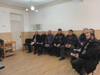 Qida məhsullarının konservləşdirilməsi, həmin məhsulların saxlanılması və istifadəsi zamanı sanitariya-gigiyena norma və qaydalarına riayət olunması ilə bağlı əhali arasında təşviqat və maarifləndirmə işləri aparılır