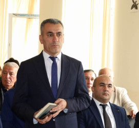 Vətəndaşlarla növbəti səyyar qəbul Qarakolluq kəndində keçirildi