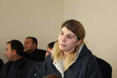 Vətəndaşlarla növbəti səyyar qəbul İsmayıllı şəhər 3 saylı tam orta məktəbdə keçirilib