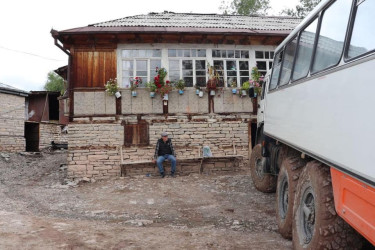 Qoydan kəndində əhalinin köçürülməsi işləri davam edir