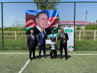 Ümummilli Lider Heydər Əliyevin anadan olmasının 100 illik yubileyi münasibətilə mini futbol üzrə keçirilən turnirin final mərhələsi Heydər Əliyev adına park ərazisində yerləşən süni örtüklü mini futbol meydançasında baş tutub