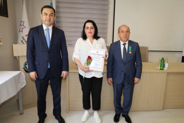 17 İyun – Tibb İşçilərinin Peşə Bayramı Günüdür