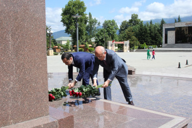 Dini Qurumlarla İş üzrə Dövlət Komitəsinin sədri İsmayıllıda vətəndaşları qəbul edib