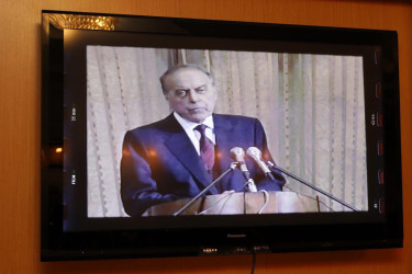 1 oktyabr - Prokurorluq işçilərinin peşə bayramı günüdür