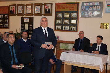 Vətəndaşlarla növbəti səyyar qəbul İstisu kəndində keçirilib