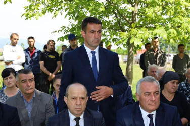 Vətəndaşlarla növbəti səyyar qəbul  rayonun Çəmənli kəndində keçirilib