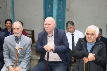 Vətəndaşlarla növbəti səyyar qəbul  rayonun Pirəbilqasım kəndində keçirilib