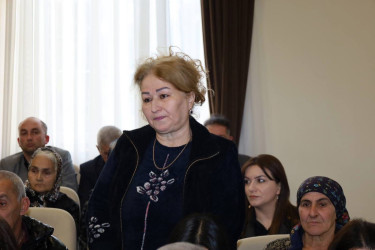 Vətəndaşlarla növbəti səyyar qəbul  İsmayıllı şəhər 4 saylə tam orta məktəbdə keçirilib