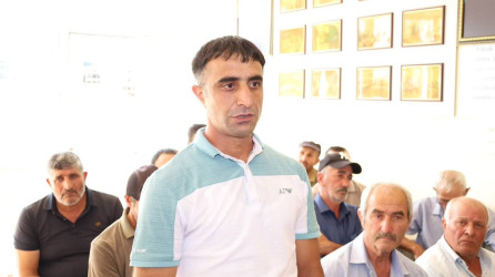 Vətəndaşlarla növbəti səyyar qəbul Gideyli kəndində keçirildi