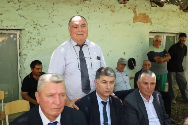 Vətəndaşlarla növbəti səyyar qəbul Uştalqışlaq kəndində keçirilib