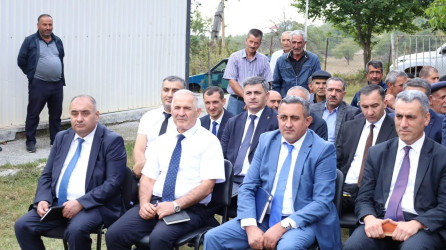 Vətəndaşlarla növbəti səyyar qəbul Tağlabiyan kəndində keçirildi