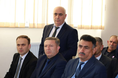 Vətəndaşlarla növbəti səyyar qəbul İsmayıllı şəhər 3 saylı tam orta məktəbdə keçirilib