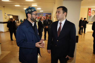 Vətəndaşlarla növbəti səyyar qəbul İsmayıllı şəhər 3 saylı tam orta məktəbdə keçirilib