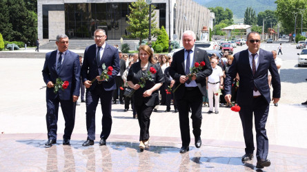 17 İyun – Tibb İşçilərinin Peşə Bayramı Günüdür