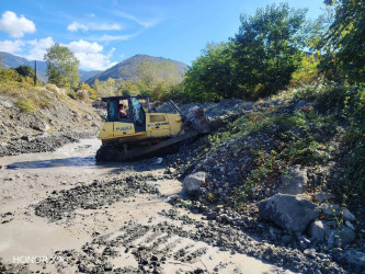 İsmayıllıda yağıntıların yaratdığı fəsadların aradan qaldırılması və infrastrukturun yaxşılaşdırılması istiqamətində işlər davam etdirilir