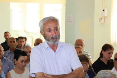 Vətəndaşlarla növbəti səyyar qəbul  rayonun Topçu kəndində keçirilib