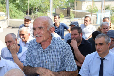 Vətəndaşlarla növbəti səyyar qəbul  rayonun Zərnava kəndində keçirilib