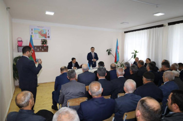 Vətəndaşlarla növbəti səyyar qəbul İsmayıllı şəhər 7 nömrəli tam orta məktəbdə keçirilib